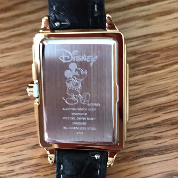 NWT AUTHENTIC Mickey Mouse Watch - Picture 4 of 7